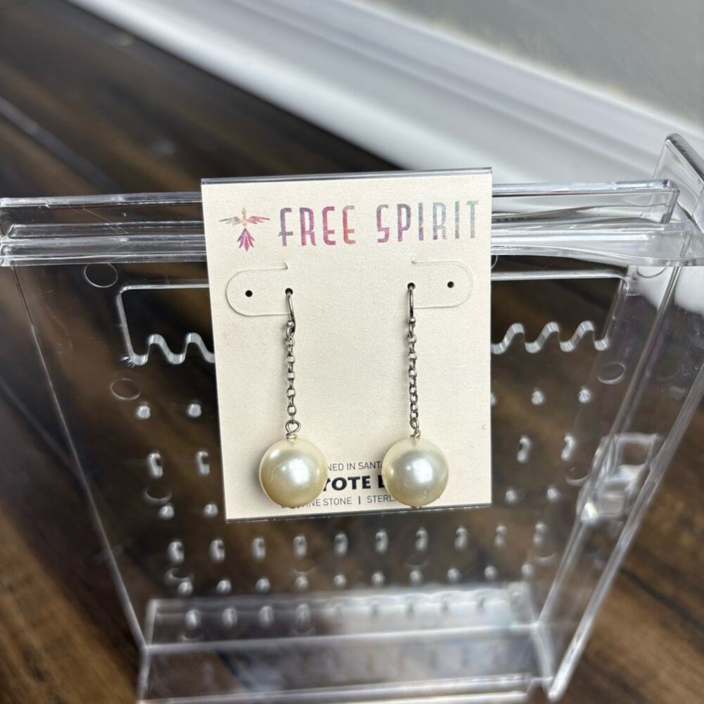 NWT Free Spirit Peyote Bird Pearl Drop Earrings Dangly